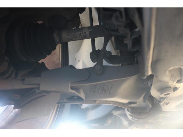 レンジローバーイヴォーク ＨＳＥ　禁煙車　ガラスルーフ　純正ナビ　フルセグＴＶ　バックカメラ　本革シート　メソディアンサウンドシステム　クルーズコントロール　温冷シート　パワーシート　電動Ｒゲート　衝突軽減ブレーキ　Ｂｌｕｅｔｏｏｔｈ（76枚目）