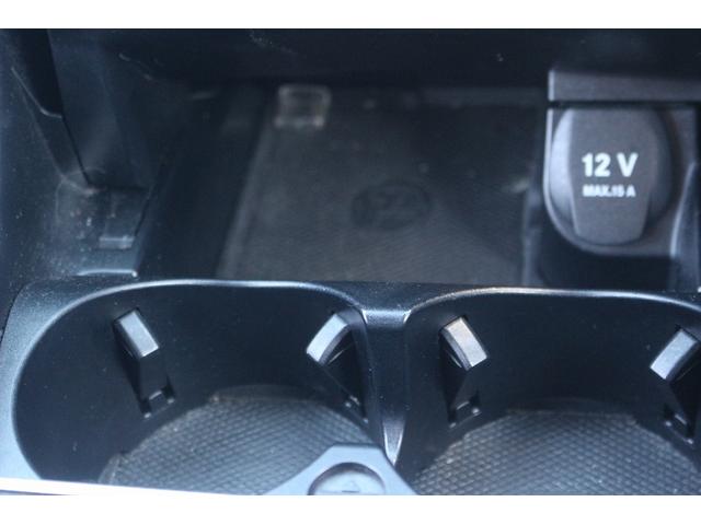 Ｃクラス Ｃ２００アバンギャルド　ＡＭＧライン　Ｃ２００アバンギャルド　ＡＭＧライン（５名）レーダーセーフティーＰＫＧ　黒革シート　純正ＨＤＤナビ　フルセグＴＶ　衝突軽減　バックカメラ　アクティブディスタンスアシストディストロニック　スマートキー（57枚目）