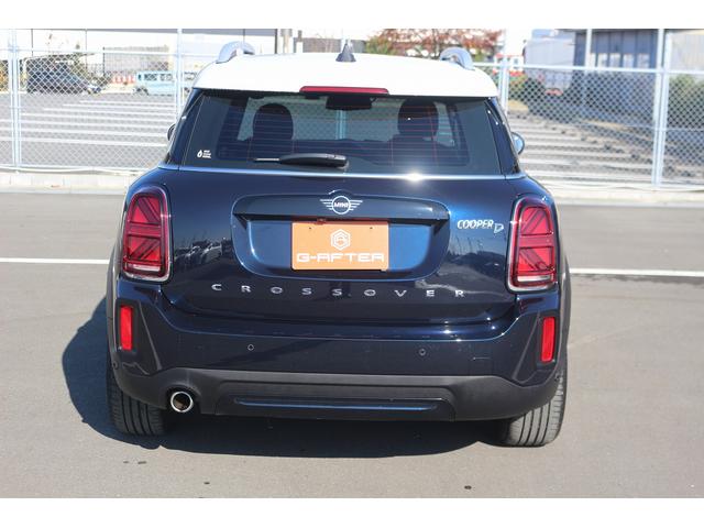 ＭＩＮＩ クーパーＤ　クロスオーバー　オール４　禁煙車　ワンオーナー　フロントシートヒーター　４ＷＤ　コンフォートアクセス　メーカーナビ　バックカメラ　レーダークルーズ　ＥＴＣ　ＬＥＤヘッドライト　クリアランスソナー　電動Ｒゲート　プッシュスタート（11枚目）