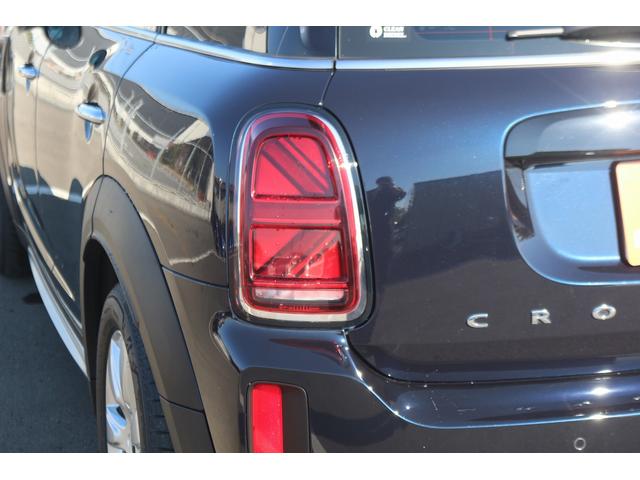 ＭＩＮＩ クーパーＤ　クロスオーバー　オール４　禁煙車　ワンオーナー　フロントシートヒーター　４ＷＤ　コンフォートアクセス　メーカーナビ　バックカメラ　レーダークルーズ　ＥＴＣ　ＬＥＤヘッドライト　クリアランスソナー　電動Ｒゲート　プッシュスタート（19枚目）