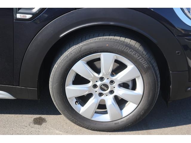 ＭＩＮＩ クーパーＤ　クロスオーバー　オール４　禁煙車　ワンオーナー　フロントシートヒーター　４ＷＤ　コンフォートアクセス　メーカーナビ　バックカメラ　レーダークルーズ　ＥＴＣ　ＬＥＤヘッドライト　クリアランスソナー　電動Ｒゲート　プッシュスタート（22枚目）