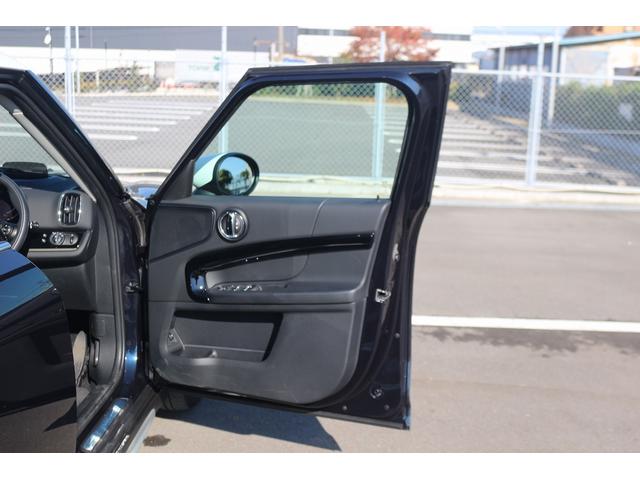 ＭＩＮＩ クーパーＤ　クロスオーバー　オール４　禁煙車　ワンオーナー　フロントシートヒーター　４ＷＤ　コンフォートアクセス　メーカーナビ　バックカメラ　レーダークルーズ　ＥＴＣ　ＬＥＤヘッドライト　クリアランスソナー　電動Ｒゲート　プッシュスタート（30枚目）