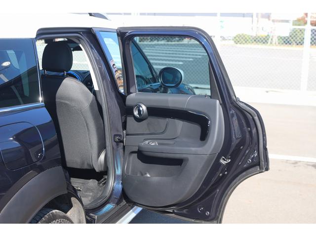 ＭＩＮＩ クーパーＤ　クロスオーバー　オール４　禁煙車　ワンオーナー　フロントシートヒーター　４ＷＤ　コンフォートアクセス　メーカーナビ　バックカメラ　レーダークルーズ　ＥＴＣ　ＬＥＤヘッドライト　クリアランスソナー　電動Ｒゲート　プッシュスタート（32枚目）