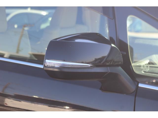 ヴェルファイアハイブリッド Ｖ　Ｌエディション　禁煙車　三眼ＬＥＤヘッドライト　ベージュ革シート　純正１０型ナビ　フルセグＴＶ　バックカメラ　両側電動スライドドア　温冷シート　パワーシート　レーダークルーズ　ＥＴＣ　クリアランスソナー　純正１７ＡＷ（21枚目）