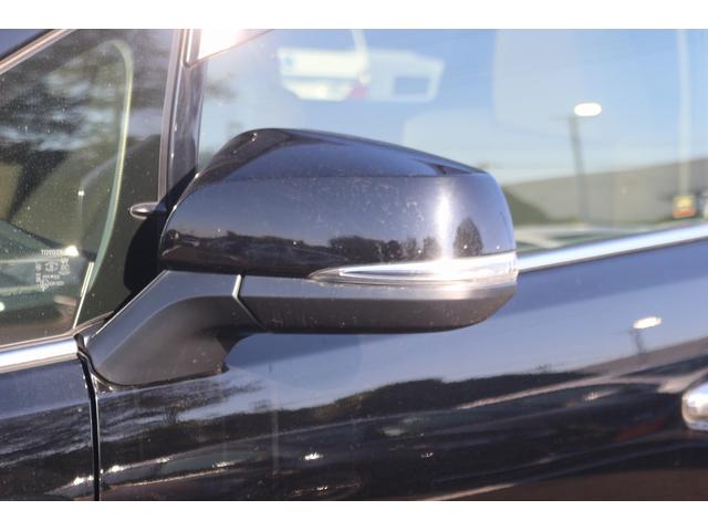 ヴェルファイアハイブリッド Ｖ　Ｌエディション　禁煙車　三眼ＬＥＤヘッドライト　ベージュ革シート　純正１０型ナビ　フルセグＴＶ　バックカメラ　両側電動スライドドア　温冷シート　パワーシート　レーダークルーズ　ＥＴＣ　クリアランスソナー　純正１７ＡＷ（22枚目）