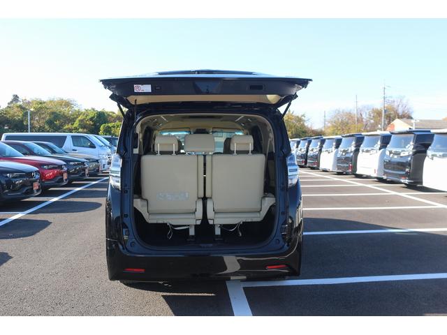 ヴェルファイアハイブリッド Ｖ　Ｌエディション　禁煙車　三眼ＬＥＤヘッドライト　ベージュ革シート　純正１０型ナビ　フルセグＴＶ　バックカメラ　両側電動スライドドア　温冷シート　パワーシート　レーダークルーズ　ＥＴＣ　クリアランスソナー　純正１７ＡＷ（27枚目）