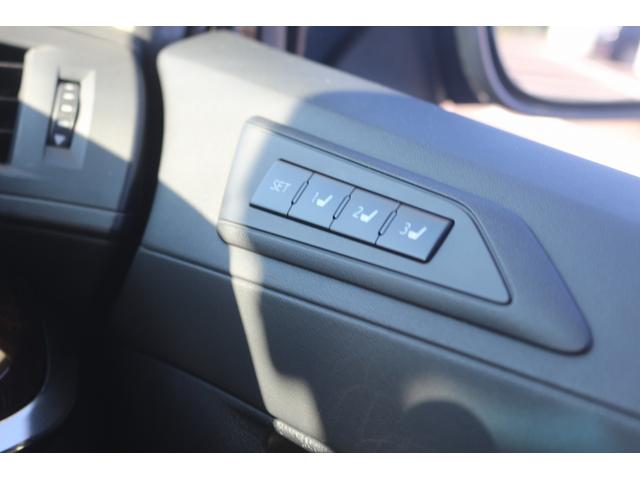 ヴェルファイアハイブリッド Ｖ　Ｌエディション　禁煙車　三眼ＬＥＤヘッドライト　ベージュ革シート　純正１０型ナビ　フルセグＴＶ　バックカメラ　両側電動スライドドア　温冷シート　パワーシート　レーダークルーズ　ＥＴＣ　クリアランスソナー　純正１７ＡＷ（44枚目）