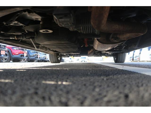 ヴェルファイアハイブリッド Ｖ　Ｌエディション　禁煙車　三眼ＬＥＤヘッドライト　ベージュ革シート　純正１０型ナビ　フルセグＴＶ　バックカメラ　両側電動スライドドア　温冷シート　パワーシート　レーダークルーズ　ＥＴＣ　クリアランスソナー　純正１７ＡＷ（47枚目）