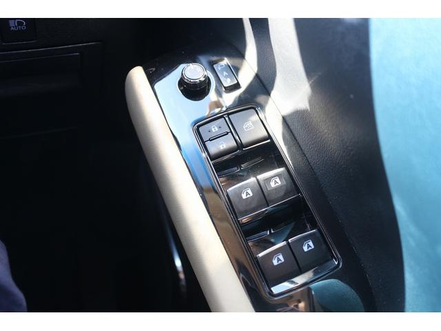 ヴェルファイアハイブリッド Ｖ　Ｌエディション　禁煙車　三眼ＬＥＤヘッドライト　ベージュ革シート　純正１０型ナビ　フルセグＴＶ　バックカメラ　両側電動スライドドア　温冷シート　パワーシート　レーダークルーズ　ＥＴＣ　クリアランスソナー　純正１７ＡＷ（67枚目）