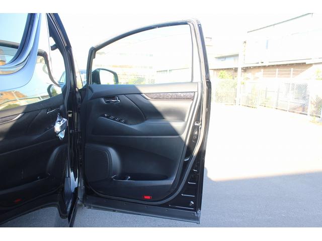 アルファード 2.5S タイプゴールド 禁煙車 モデリスタエアロ 3眼LEDヘッドライト 純正10型ナビ バックカメラ 両側電動 衝突軽減 ETC 電動リアゲート レーダークルーズコントロール 電動格納式ミラー スマートキープッシュスタート(32枚目)