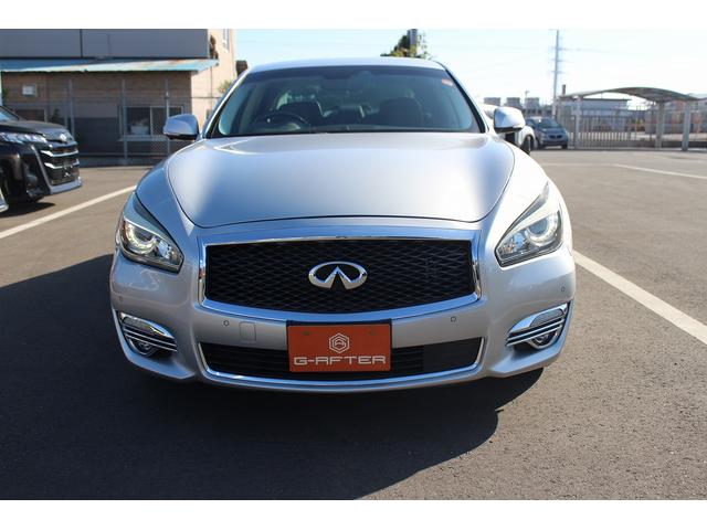 フーガハイブリッド ＶＩＰ　禁煙車　黒革シート　純正８型ナビ　フルセグ　全周囲カメラ　温冷シート　パワーシート　レーダークルーズコントロール　ＬＥＤヘッドライト　ＥＴＣ　電動格納式ミラー　Ｂｌｕｅｔｏｏｔｈ接続　障害物センサー（8枚目）