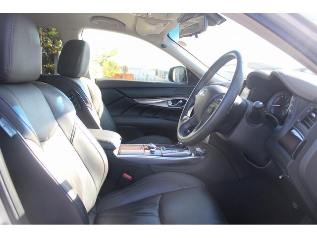 フーガハイブリッド ＶＩＰ　禁煙車　黒革シート　純正８型ナビ　フルセグ　全周囲カメラ　温冷シート　パワーシート　レーダークルーズコントロール　ＬＥＤヘッドライト　ＥＴＣ　電動格納式ミラー　Ｂｌｕｅｔｏｏｔｈ接続　障害物センサー（38枚目）