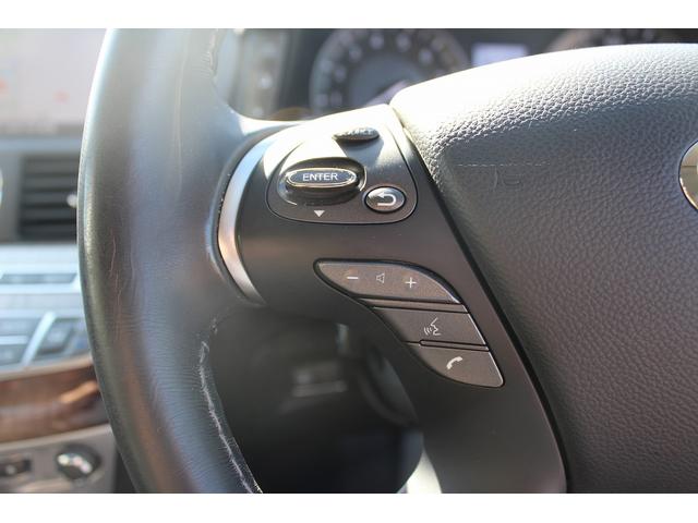 フーガハイブリッド ＶＩＰ　禁煙車　黒革シート　純正８型ナビ　フルセグ　全周囲カメラ　温冷シート　パワーシート　レーダークルーズコントロール　ＬＥＤヘッドライト　ＥＴＣ　電動格納式ミラー　Ｂｌｕｅｔｏｏｔｈ接続　障害物センサー（50枚目）