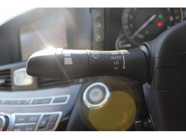 フーガハイブリッド ＶＩＰ　禁煙車　黒革シート　純正８型ナビ　フルセグ　全周囲カメラ　温冷シート　パワーシート　レーダークルーズコントロール　ＬＥＤヘッドライト　ＥＴＣ　電動格納式ミラー　Ｂｌｕｅｔｏｏｔｈ接続　障害物センサー（52枚目）