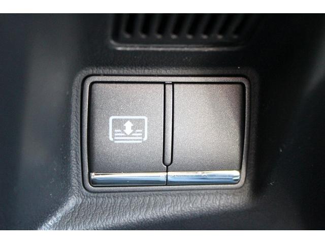 フーガハイブリッド ＶＩＰ　禁煙車　黒革シート　純正８型ナビ　フルセグ　全周囲カメラ　温冷シート　パワーシート　レーダークルーズコントロール　ＬＥＤヘッドライト　ＥＴＣ　電動格納式ミラー　Ｂｌｕｅｔｏｏｔｈ接続　障害物センサー（56枚目）