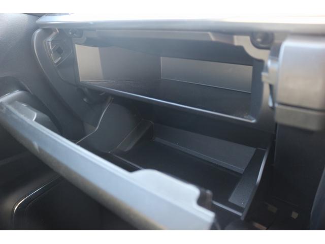 ヴェルファイアハイブリッド ZR Gエディション 禁煙車 黒革シート 純正10型ナビ フルセグTV バックカメラ 両側電動スライドドア 温冷シート 電動リアゲート パワーシート デジタルインナーミラー レーダークルーズコントロール ETC2.0(69枚目)