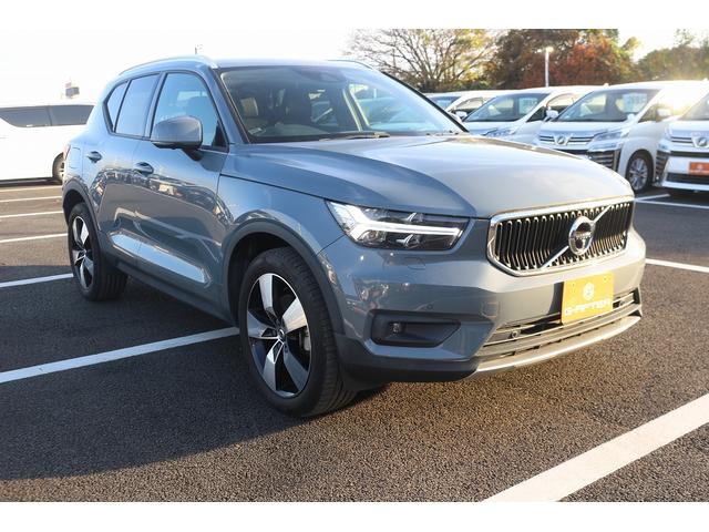 ＸＣ４０ Ｔ４　禁煙車　黒ハーフレザーシート　純正ナビ　フルセグＴＶ　全周囲カメラ　インテリセーフ　アダプティブクルーズコントロール　ＡｐｐｌｅＣａｒｐｌａｙ　シートヒーター　ステアリングヒーター　ＬＥＤヘッドライト（4枚目）