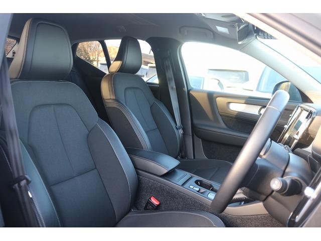 ＸＣ４０ Ｔ４　禁煙車　黒ハーフレザーシート　純正ナビ　フルセグＴＶ　全周囲カメラ　インテリセーフ　アダプティブクルーズコントロール　ＡｐｐｌｅＣａｒｐｌａｙ　シートヒーター　ステアリングヒーター　ＬＥＤヘッドライト（36枚目）