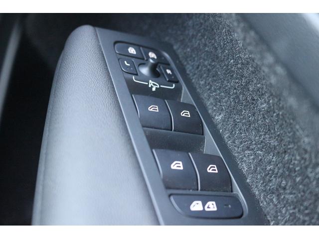 ＸＣ４０ Ｔ４　禁煙車　黒ハーフレザーシート　純正ナビ　フルセグＴＶ　全周囲カメラ　インテリセーフ　アダプティブクルーズコントロール　ＡｐｐｌｅＣａｒｐｌａｙ　シートヒーター　ステアリングヒーター　ＬＥＤヘッドライト（54枚目）