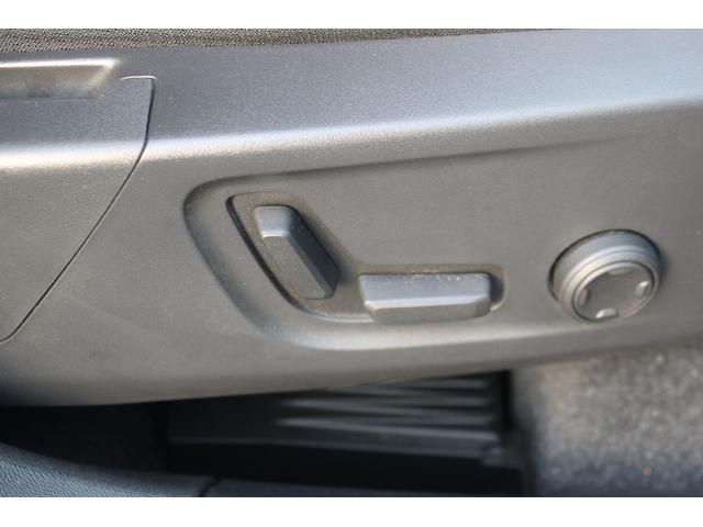 ＸＣ４０ Ｔ４　禁煙車　黒ハーフレザーシート　純正ナビ　フルセグＴＶ　全周囲カメラ　インテリセーフ　アダプティブクルーズコントロール　ＡｐｐｌｅＣａｒｐｌａｙ　シートヒーター　ステアリングヒーター　ＬＥＤヘッドライト（55枚目）