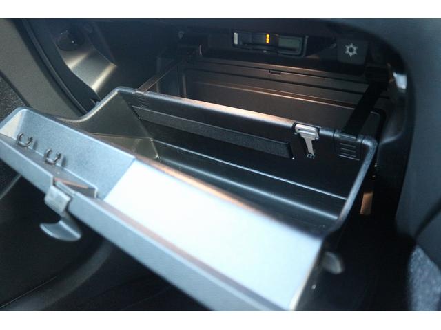 ＸＣ４０ Ｔ４　禁煙車　黒ハーフレザーシート　純正ナビ　フルセグＴＶ　全周囲カメラ　インテリセーフ　アダプティブクルーズコントロール　ＡｐｐｌｅＣａｒｐｌａｙ　シートヒーター　ステアリングヒーター　ＬＥＤヘッドライト（66枚目）