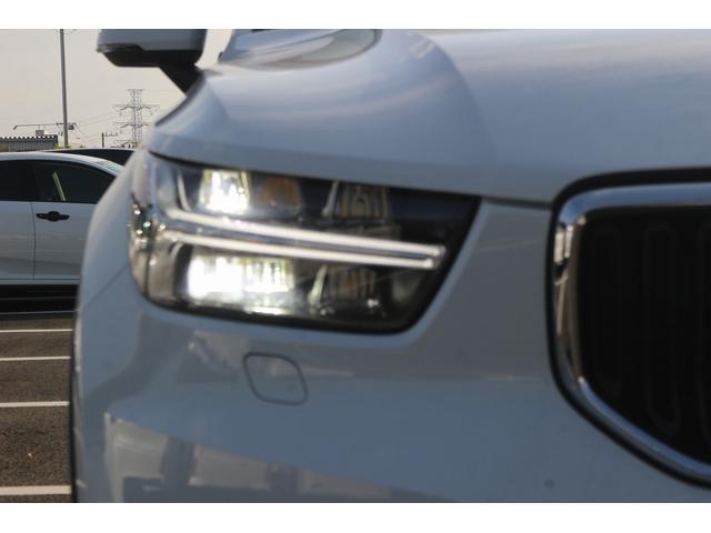 ＸＣ４０ Ｂ４　モメンタム　禁煙車　純正ナビ　フルセグＴＶ　全周囲カメラ　インテリセーフ　アダプティブクルーズコントロール　ＡｐｐｌｅＣａｒｐｌａｙ　ステアリングヒーター　シートヒーター　パワ－シ－ト　ＬＥＤヘッドライト（17枚目）