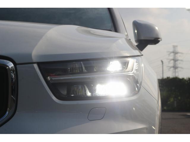 ＸＣ４０ Ｂ４　モメンタム　禁煙車　純正ナビ　フルセグＴＶ　全周囲カメラ　インテリセーフ　アダプティブクルーズコントロール　ＡｐｐｌｅＣａｒｐｌａｙ　ステアリングヒーター　シートヒーター　パワ－シ－ト　ＬＥＤヘッドライト（19枚目）