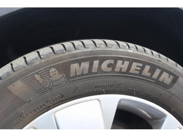 ＸＣ４０ Ｂ４　モメンタム　禁煙車　純正ナビ　フルセグＴＶ　全周囲カメラ　インテリセーフ　アダプティブクルーズコントロール　ＡｐｐｌｅＣａｒｐｌａｙ　ステアリングヒーター　シートヒーター　パワ－シ－ト　ＬＥＤヘッドライト（28枚目）