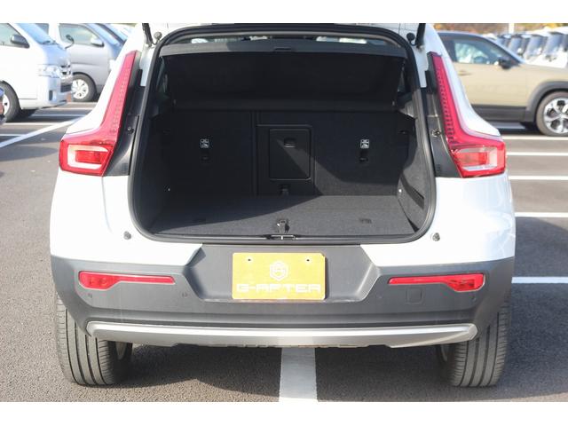 ＸＣ４０ Ｂ４　モメンタム　禁煙車　純正ナビ　フルセグＴＶ　全周囲カメラ　インテリセーフ　アダプティブクルーズコントロール　ＡｐｐｌｅＣａｒｐｌａｙ　ステアリングヒーター　シートヒーター　パワ－シ－ト　ＬＥＤヘッドライト（35枚目）