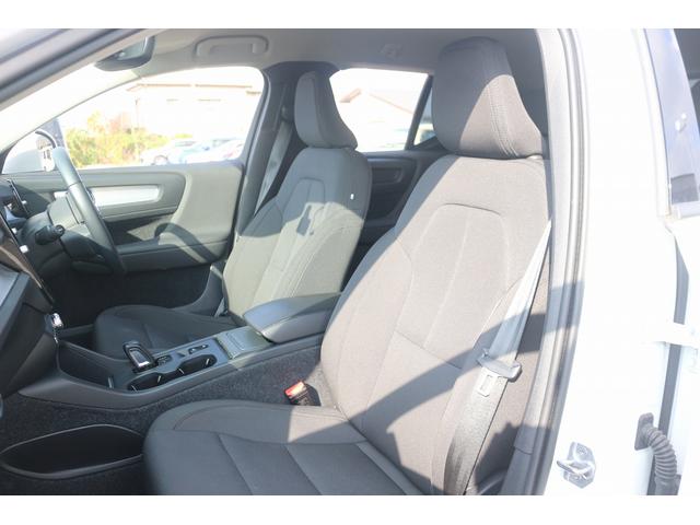 ＸＣ４０ Ｂ４　モメンタム　禁煙車　純正ナビ　フルセグＴＶ　全周囲カメラ　インテリセーフ　アダプティブクルーズコントロール　ＡｐｐｌｅＣａｒｐｌａｙ　ステアリングヒーター　シートヒーター　パワ－シ－ト　ＬＥＤヘッドライト（47枚目）