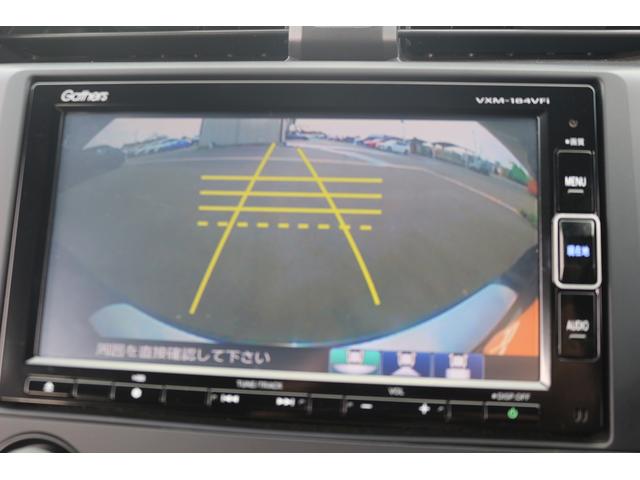 シビック ハッチバック　禁煙車　黒革シート　純正ナビ　フルセグＴＶ　バックカメラ　レーダークルーズコントロール　衝突軽減ブレーキ　ＬＥＤヘッドライト　シートヒーター　パワーシート　アイドリングストップ　電動格納ドアミラー（4枚目）