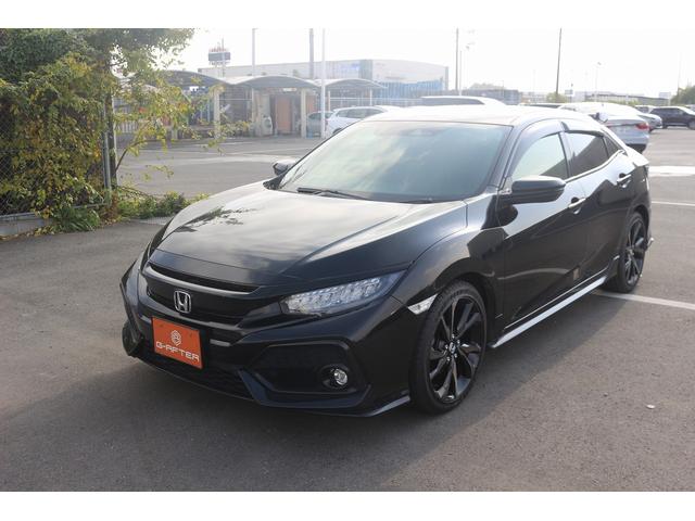 シビック ハッチバック　禁煙車　黒革シート　純正ナビ　フルセグＴＶ　バックカメラ　レーダークルーズコントロール　衝突軽減ブレーキ　ＬＥＤヘッドライト　シートヒーター　パワーシート　アイドリングストップ　電動格納ドアミラー（14枚目）