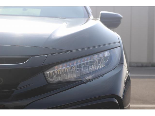 シビック ハッチバック　禁煙車　黒革シート　純正ナビ　フルセグＴＶ　バックカメラ　レーダークルーズコントロール　衝突軽減ブレーキ　ＬＥＤヘッドライト　シートヒーター　パワーシート　アイドリングストップ　電動格納ドアミラー（18枚目）