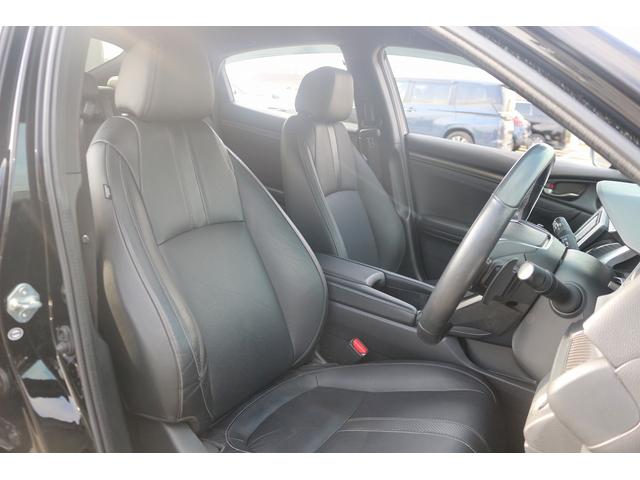 シビック ハッチバック　禁煙車　黒革シート　純正ナビ　フルセグＴＶ　バックカメラ　レーダークルーズコントロール　衝突軽減ブレーキ　ＬＥＤヘッドライト　シートヒーター　パワーシート　アイドリングストップ　電動格納ドアミラー（30枚目）