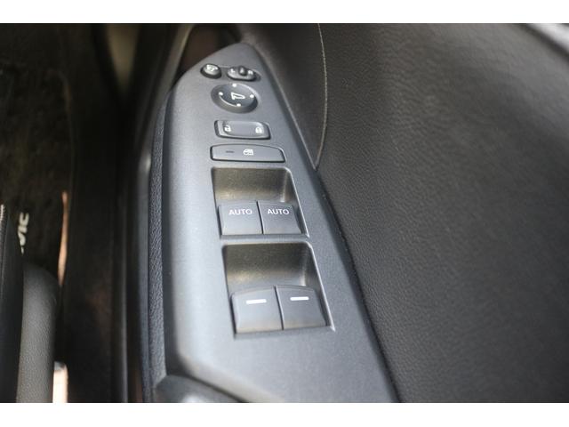 シビック ハッチバック　禁煙車　黒革シート　純正ナビ　フルセグＴＶ　バックカメラ　レーダークルーズコントロール　衝突軽減ブレーキ　ＬＥＤヘッドライト　シートヒーター　パワーシート　アイドリングストップ　電動格納ドアミラー（65枚目）