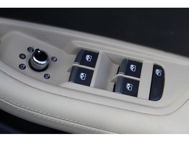 Ａ４アバント ２．０ＴＦＳＩクワトロ　禁煙車　アイボリ－ナッパレザ－シ－ト　純正ナビ　フルセグＴＶ　バックカメラ　アダプティブクル－ズコントロール　バーチャルコックピット　ＢＡＮＧ＆ＯＬＦＳＥＮサウンドシステム　ＬＥＤヘッドライト（3枚目）