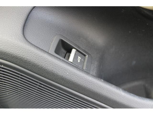 Ａ４アバント ２．０ＴＦＳＩクワトロ　禁煙車　アイボリ－ナッパレザ－シ－ト　純正ナビ　フルセグＴＶ　バックカメラ　アダプティブクル－ズコントロール　バーチャルコックピット　ＢＡＮＧ＆ＯＬＦＳＥＮサウンドシステム　ＬＥＤヘッドライト（42枚目）
