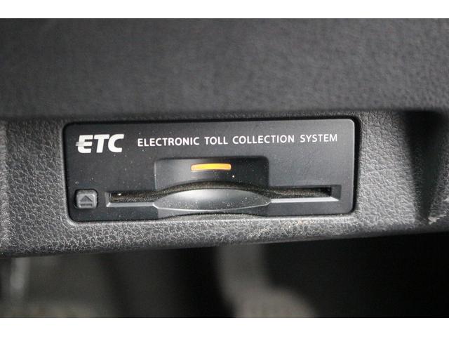 リーフ G 禁煙車 純正ナビ フルセグTV 全周囲カメラ プロパイロット ステアリングヒーター シートヒーター LEDヘッドライト ETC クリアランスソナー 純正17アルミホイール ブラインドスポットモニター(7枚目)