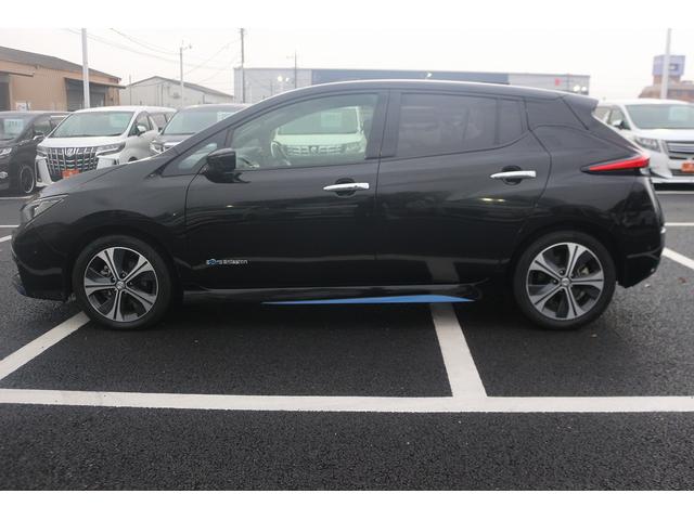 リーフ G 禁煙車 純正ナビ フルセグTV 全周囲カメラ プロパイロット ステアリングヒーター シートヒーター LEDヘッドライト ETC クリアランスソナー 純正17アルミホイール ブラインドスポットモニター(11枚目)