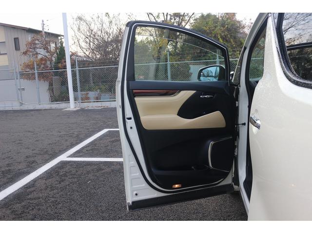 アルファード ２．５Ｇ　禁煙車　サンルーフ　後席モニター　アルパイン１０型ナビ　フルセグＴＶ　バックカメラ　ウェルカムパワースライドドア　電動リアゲート　ＥＴＣ　レーダークルーズコントロール　クリアランスソナー　ハーフレザー（39枚目）