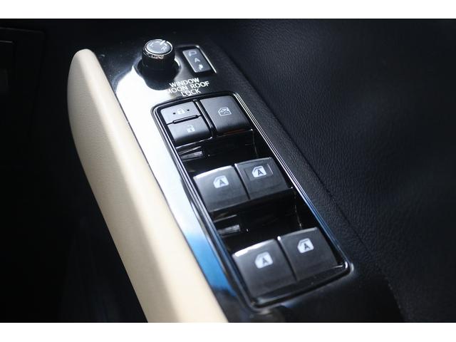 アルファード ２．５Ｇ　禁煙車　サンルーフ　後席モニター　アルパイン１０型ナビ　フルセグＴＶ　バックカメラ　ウェルカムパワースライドドア　電動リアゲート　ＥＴＣ　レーダークルーズコントロール　クリアランスソナー　ハーフレザー（62枚目）