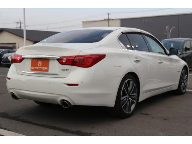 スカイライン ３５０ＧＴ　ハイブリッド　タイプＳＰ　禁煙車　本革シート　ツインディスプレイ　フルセグＴＶ　全周囲カメラ　レーダークルーズ　ＬＥＤヘッドライト　ツインディスプレイ　シートヒーター　パドルシフト　パワーシート　ＥＴＣ　Ｂｌｕｅｔｏｏｔｈ（10枚目）