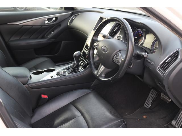 スカイライン ３５０ＧＴ　ハイブリッド　タイプＳＰ　禁煙車　本革シート　ツインディスプレイ　フルセグＴＶ　全周囲カメラ　レーダークルーズ　ＬＥＤヘッドライト　ツインディスプレイ　シートヒーター　パドルシフト　パワーシート　ＥＴＣ　Ｂｌｕｅｔｏｏｔｈ（25枚目）