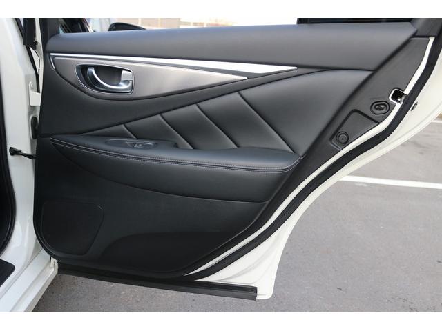 スカイライン ３５０ＧＴ　ハイブリッド　タイプＳＰ　禁煙車　本革シート　ツインディスプレイ　フルセグＴＶ　全周囲カメラ　レーダークルーズ　ＬＥＤヘッドライト　ツインディスプレイ　シートヒーター　パドルシフト　パワーシート　ＥＴＣ　Ｂｌｕｅｔｏｏｔｈ（27枚目）