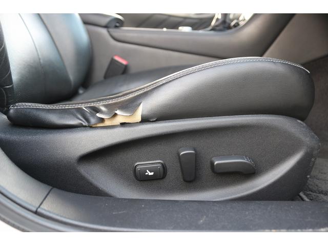 スカイライン ３５０ＧＴ　ハイブリッド　タイプＳＰ　禁煙車　本革シート　ツインディスプレイ　フルセグＴＶ　全周囲カメラ　レーダークルーズ　ＬＥＤヘッドライト　ツインディスプレイ　シートヒーター　パドルシフト　パワーシート　ＥＴＣ　Ｂｌｕｅｔｏｏｔｈ（56枚目）