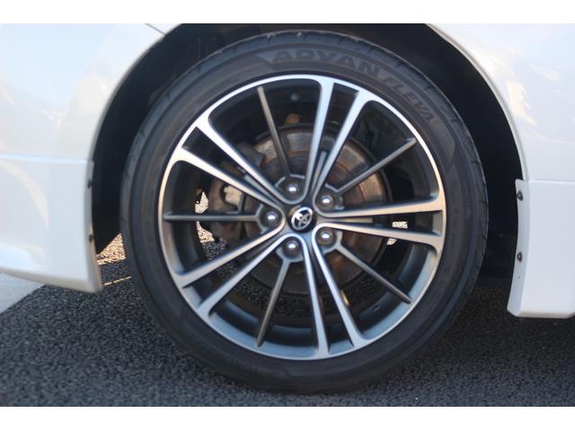 ８６ ＧＴ　禁煙車　ＴＲＤエアロ　ＴＲＤフルマフラー　６ＭＴ　純正ナビ　バックカメラ　フルセグＴＶ　ＥＴＣ　ＨＩＤヘッドライト　純正１７ＡＷ　プッシュスタート　Ｂｌｕｅｔｏｏｔｈ接続　電動格納ミラー　オートライト（20枚目）