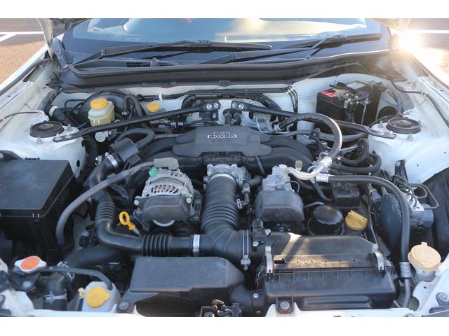 ８６ ＧＴ　禁煙車　ＴＲＤエアロ　ＴＲＤフルマフラー　６ＭＴ　純正ナビ　バックカメラ　フルセグＴＶ　ＥＴＣ　ＨＩＤヘッドライト　純正１７ＡＷ　プッシュスタート　Ｂｌｕｅｔｏｏｔｈ接続　電動格納ミラー　オートライト（69枚目）