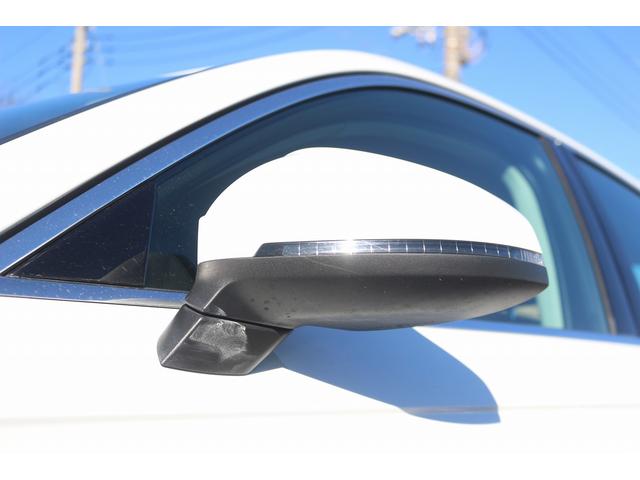 Ａ４ ２．０ＴＦＳＩ　禁煙車　マトリックスＬＥＤヘッドライト　バーチャルコックピット黒革シート　純正ナビ　フルセグＴＶ　バックカメラ　レーダークルーズ　ＥＴＣ　シートヒーター　パワーシート　ウッドトリム　スマートキー（21枚目）