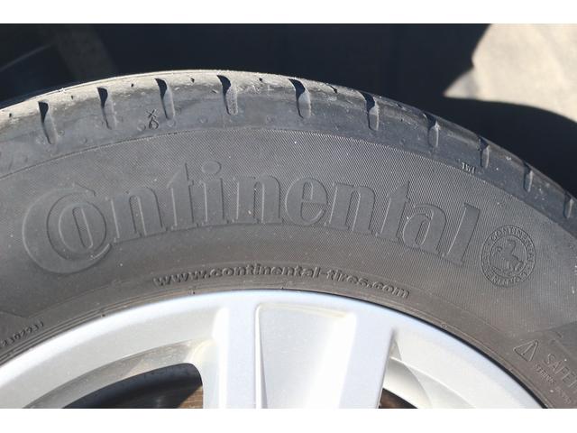 Ａ４ ２．０ＴＦＳＩ　禁煙車　マトリックスＬＥＤヘッドライト　バーチャルコックピット黒革シート　純正ナビ　フルセグＴＶ　バックカメラ　レーダークルーズ　ＥＴＣ　シートヒーター　パワーシート　ウッドトリム　スマートキー（27枚目）