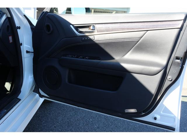 ＧＳ ＧＳ３５０　バージョンＬ　禁煙車　黒革シート　純正１２．３型ナビ　フルセグＴＶ　バックカメラ　アダプティブクルーズコントロール　温冷シート　ＬＥＤヘッドライト　ＥＴＣ２．０　電動リアゲート　ブラインドスポットモニター（30枚目）
